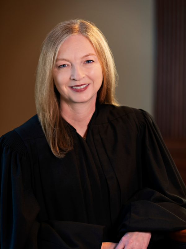 amy-prierce-600-800.png Amy Pierce