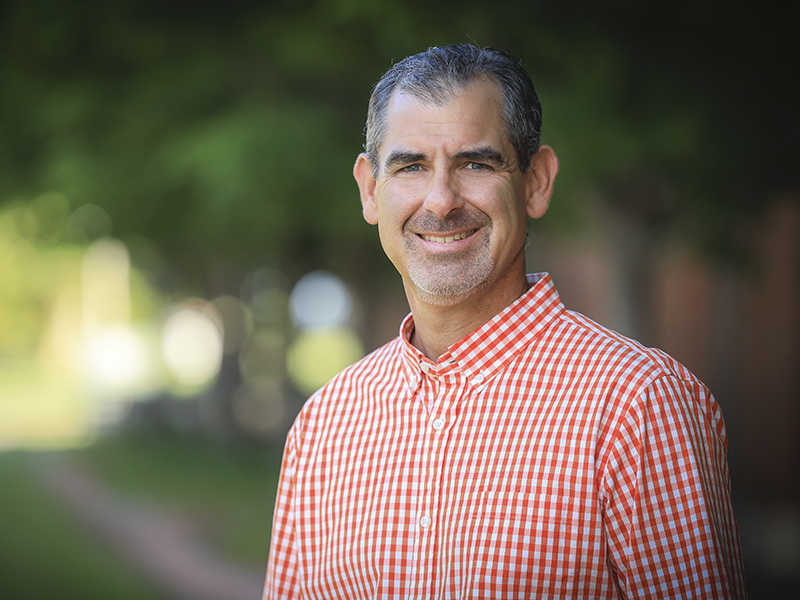 Shane Robinson headshot