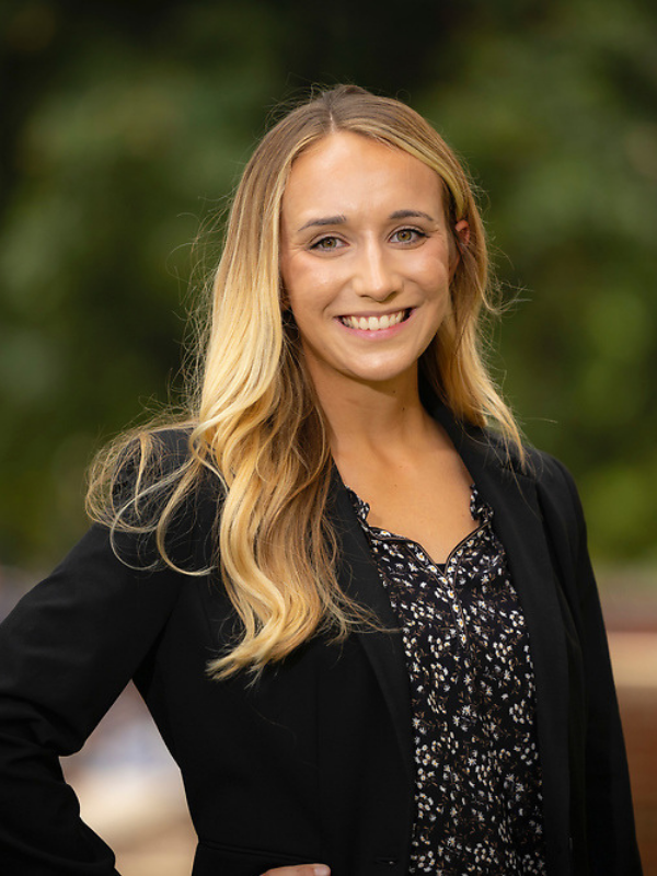 Stephanie Helsen Stephanie Helsen