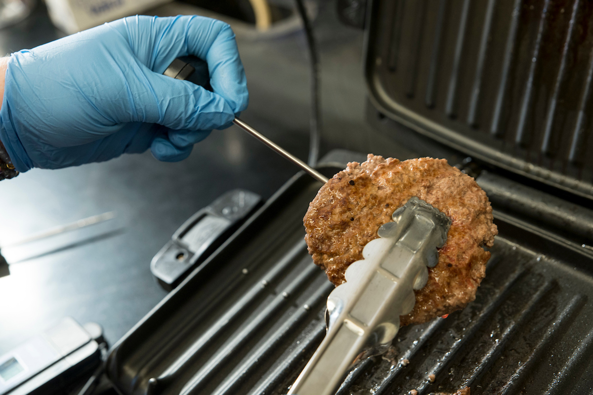 meat.jpg Grilling hamburger patty