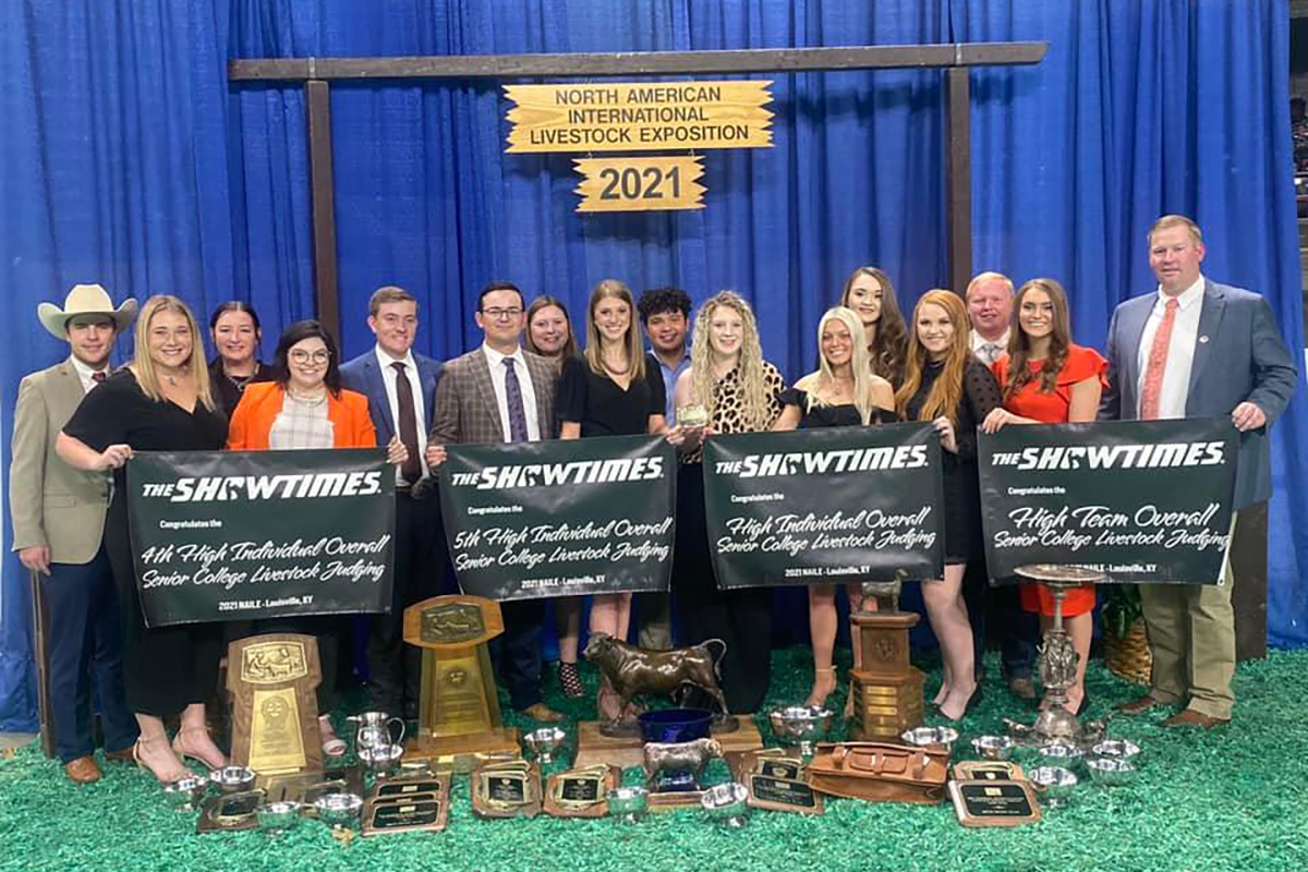 livestock-national-champs-21.jpg 2021 Livestock Judging Team Champions