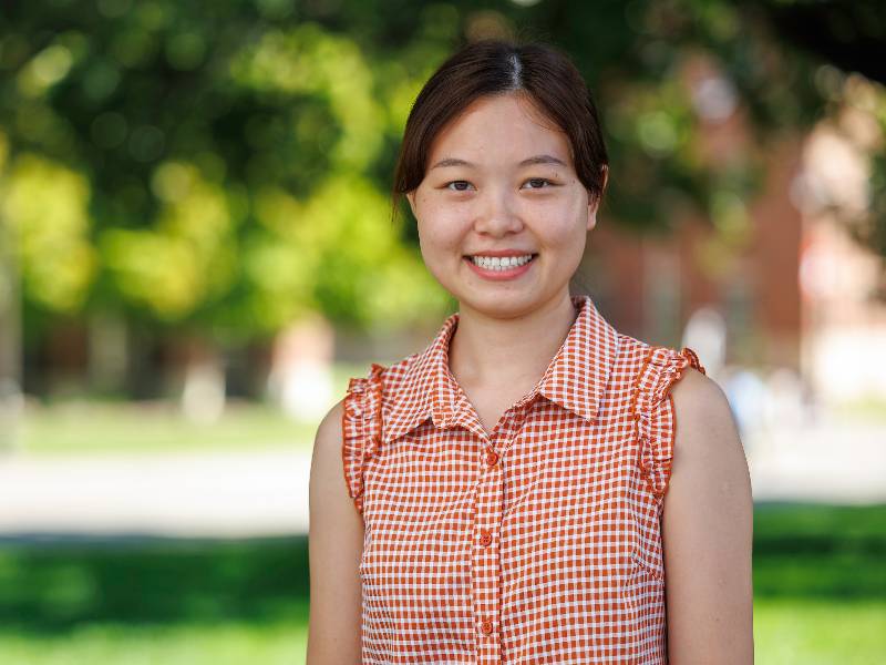 huishan-liu-800x600.jpg Huishan Liu professional photo.