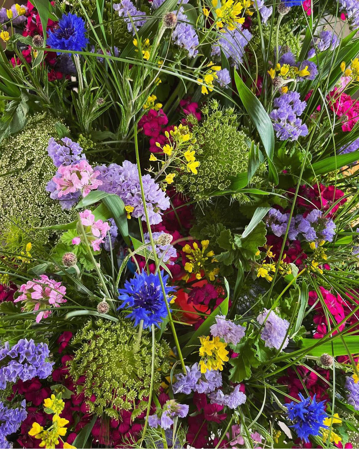 2024 ceremony flowers.